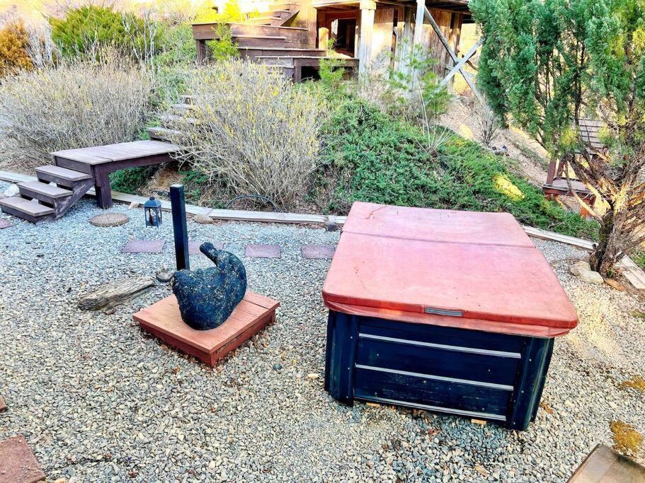 Villa Tiny House, Wifi,Hot Tub,Secluded Cosby Esterno foto